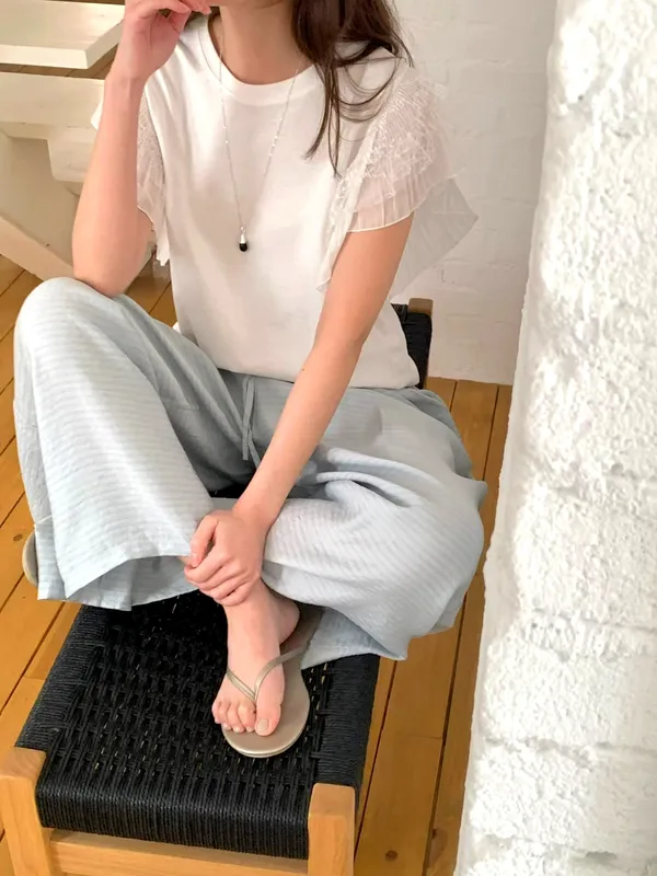 Lightweight Lace Sleeve Women's Top - Fresh and Comfortable