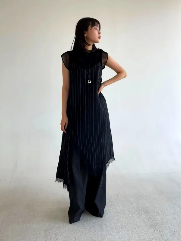 Elegant Black Striped Dress - Lightweight and Breathable for Perfect Summer Style