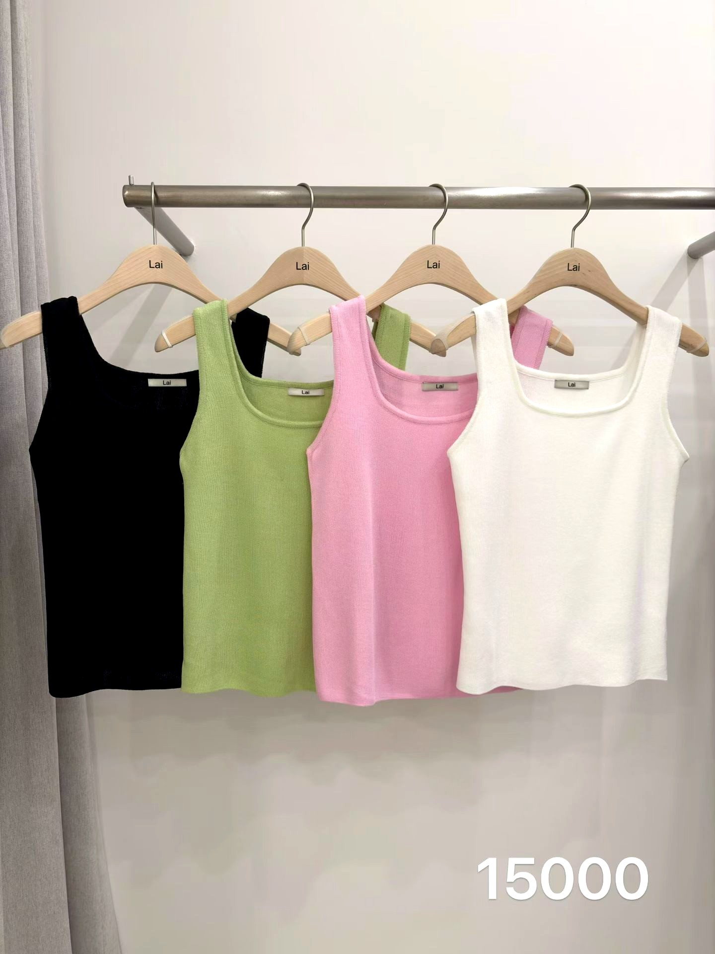 Minimalist Comfortable Women's Sleeveless T-Shirt, Perfect for Various Outfits