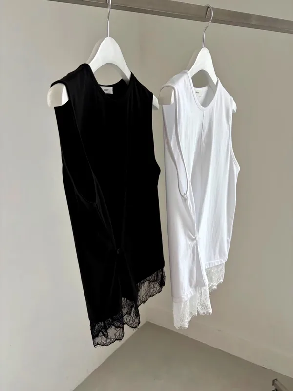 Chic Lace Trim Sleeveless Top, Lightweight and Breathable, A Summer Essential