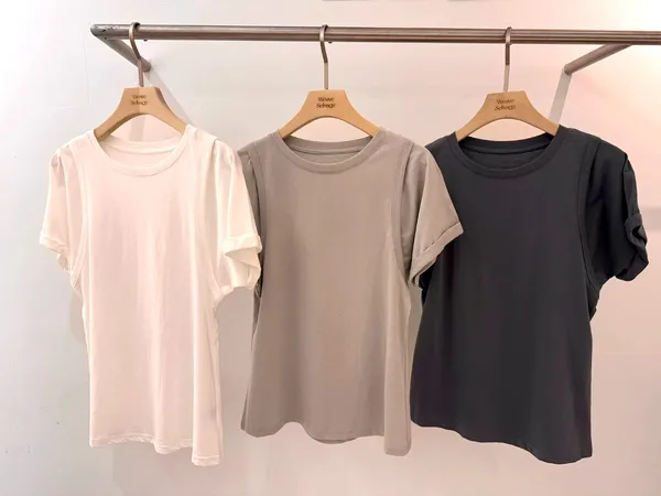Simple and Comfortable Women's Top, Perfect for Everyday Wear