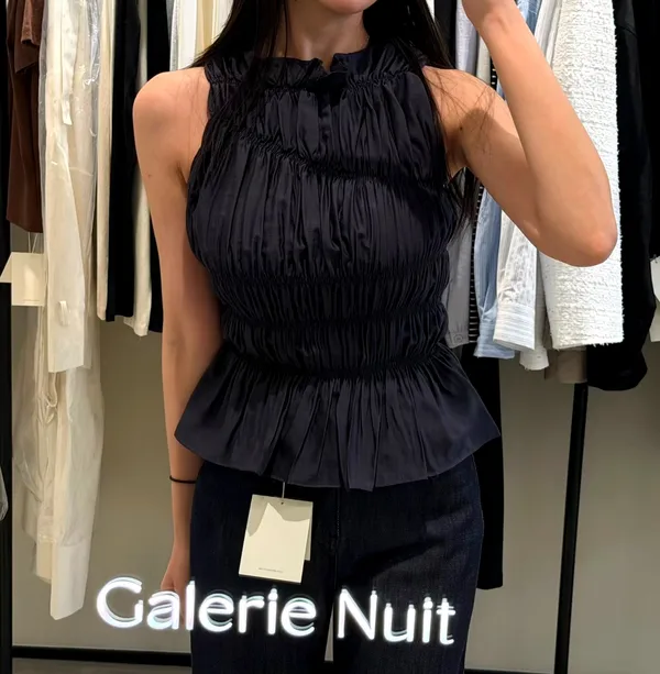 Stylish Versatile Women's Top, Lightweight and Comfortable for Spring and Summer