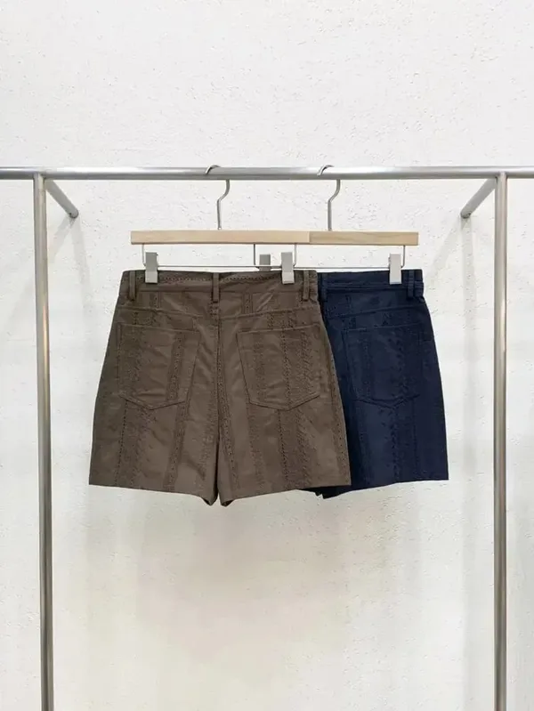 Stylish Casual Shorts - Comfortable and Versatile for Summer Wear