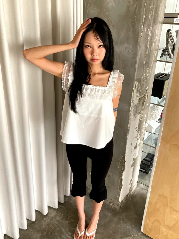 Fresh and Elegant Lace Trim Women's Top