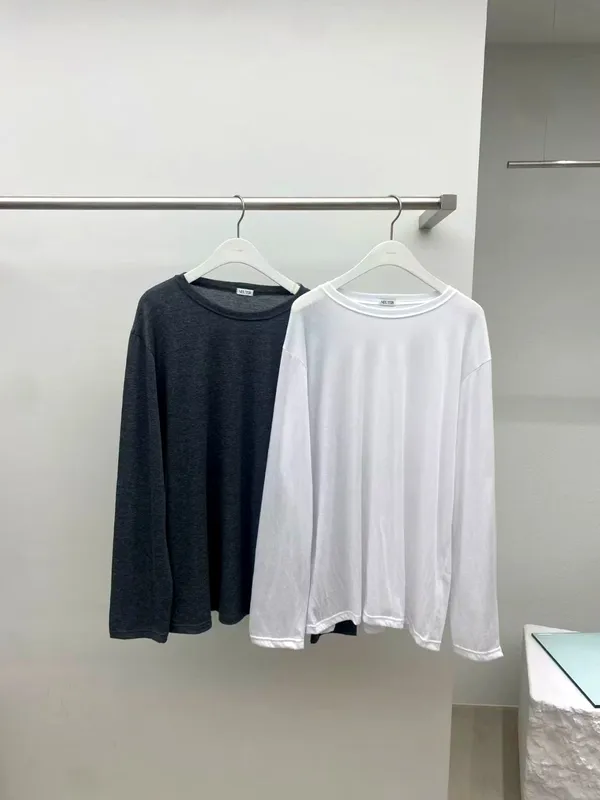 Minimalist Long Sleeve Women's Top, Comfortable and Versatile