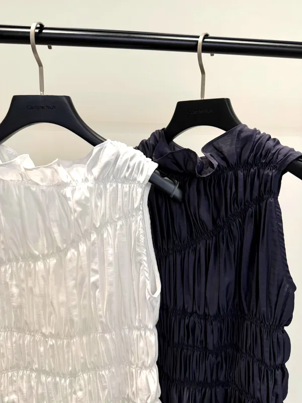 Stylish Versatile Women's Top, Lightweight and Comfortable for Summer Wear