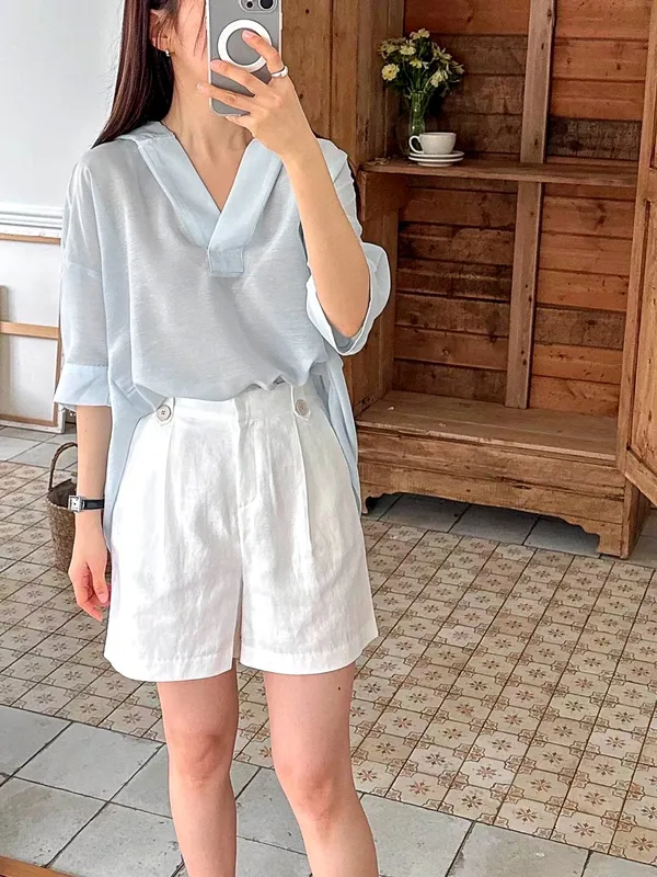 เสื้อหญิงหลวมสีน้ำเงินสดชื่น สบายและระบายอากาศได้ดี