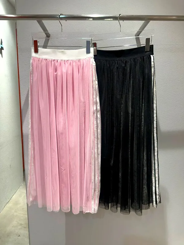 Stylish Versatile Women's Skirt, Lightweight and Breathable, Perfect Summer Choice