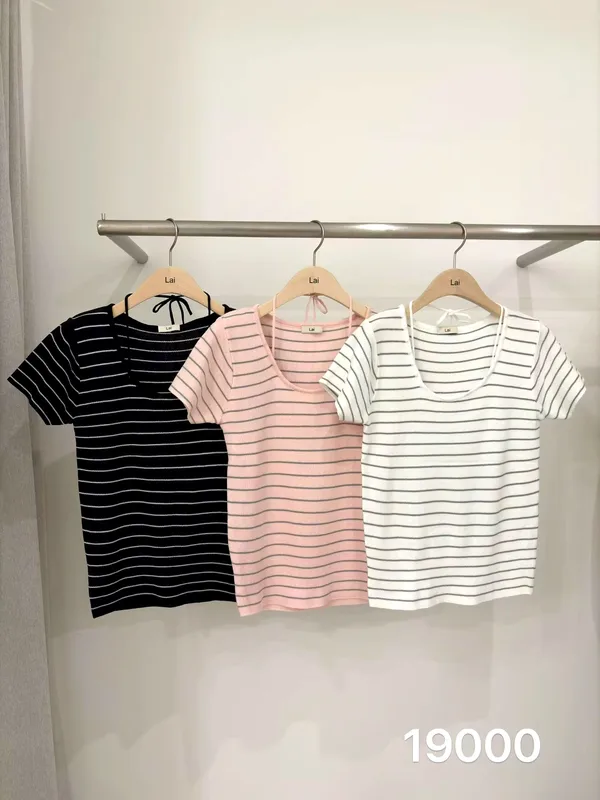 Fashion Striped Women's T-Shirt, Comfortable and Breathable, A Must-Have for Versatile Styling