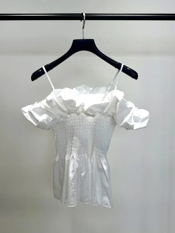 Fresh White Lace Trim Top, Showcasing Elegant Charm