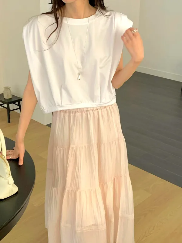 Minimalist Women's Top, Comfortable and Breathable, Perfect for Summer Styling