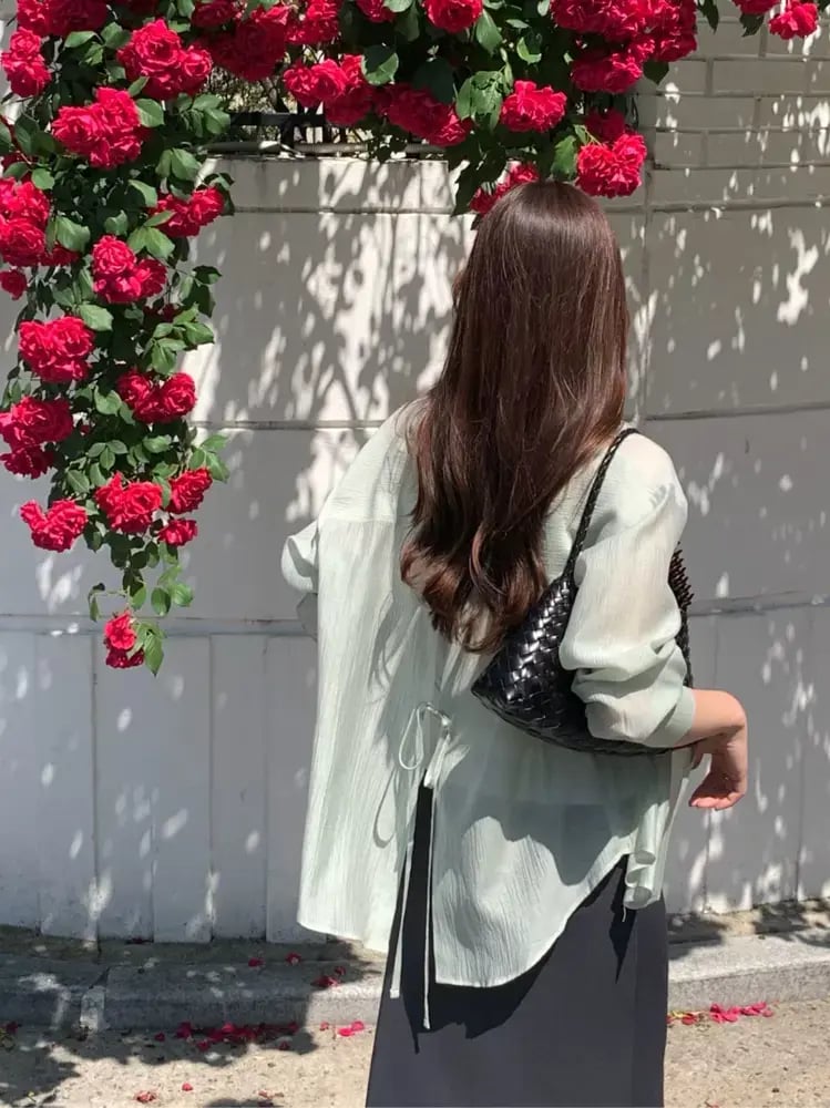 가볍고 통기성이 좋은 여름 셔츠, 우아하고 캐주얼