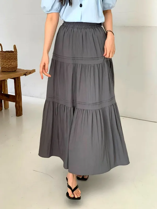 Elegant Women's Long Skirt - Lightweight and Comfortable, Perfect for Summer