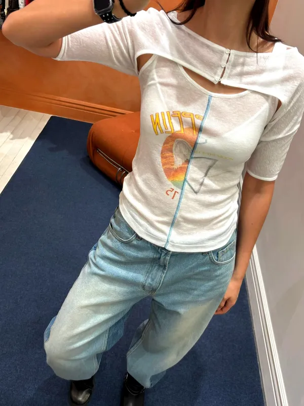Fashionable Printed Women's Top - Comfortable and Breathable, Perfect with Jeans